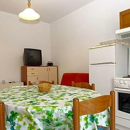 1858 4* Fažana